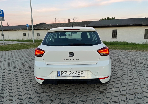 Seat Ibiza cena 41500 przebieg: 120300, rok produkcji 2018 z Pisz małe 121